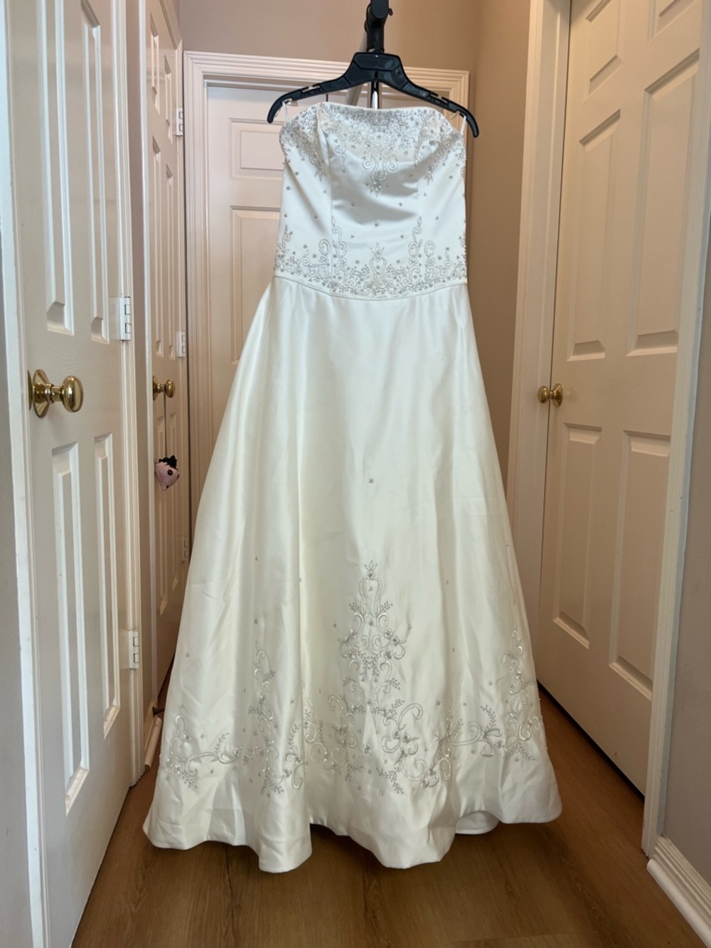 Christian Michele Strapless Ivory Embroidered Wedding Dress